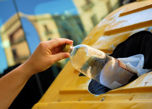 Local rubbish collection and recycling support for homes and businesses