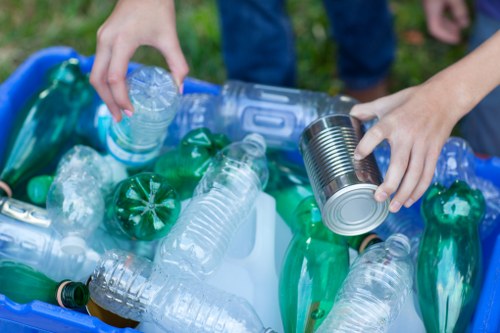 Preparation and loading of mixed rubbish for responsible disposal
